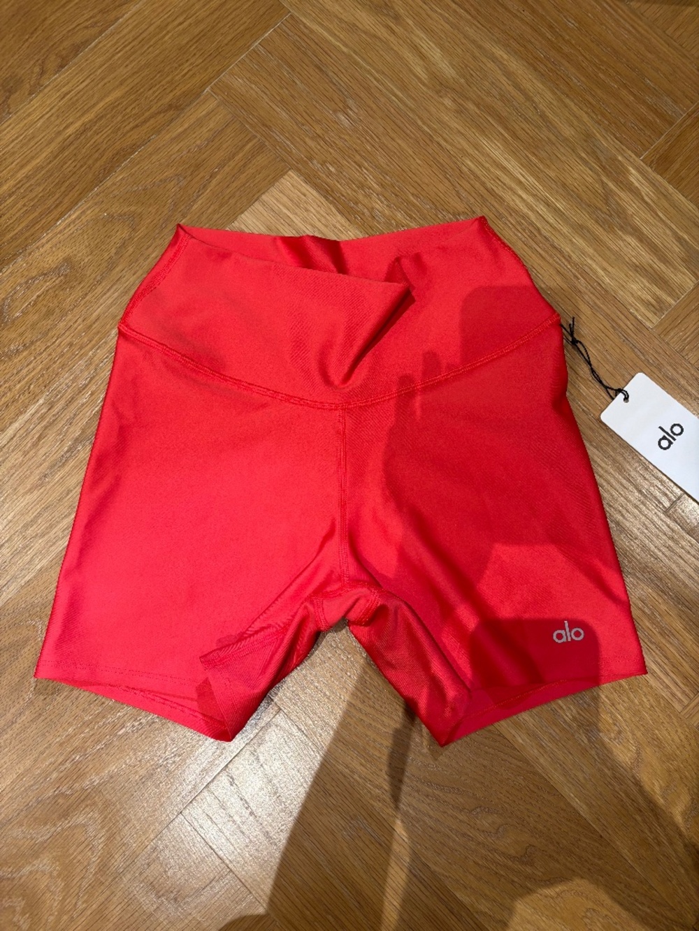 Alo Airlift Energy 5” Shorts in Candy Red